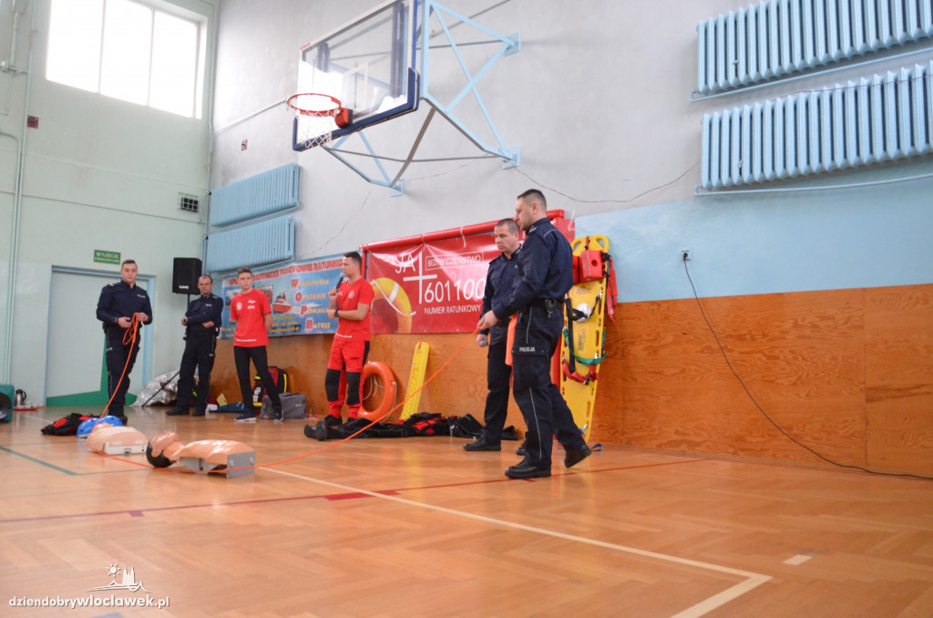 Policja i WOPR odwiedziły SP nr 20