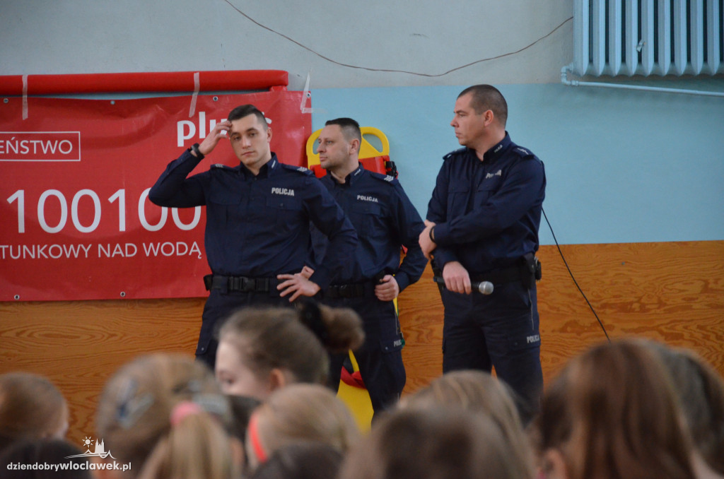 Policja i WOPR odwiedziły SP nr 20