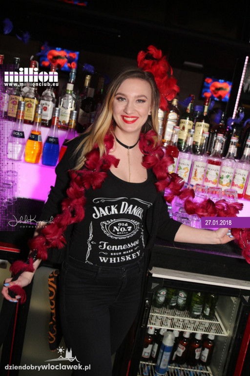 Sobotnia noc w klubie Million
