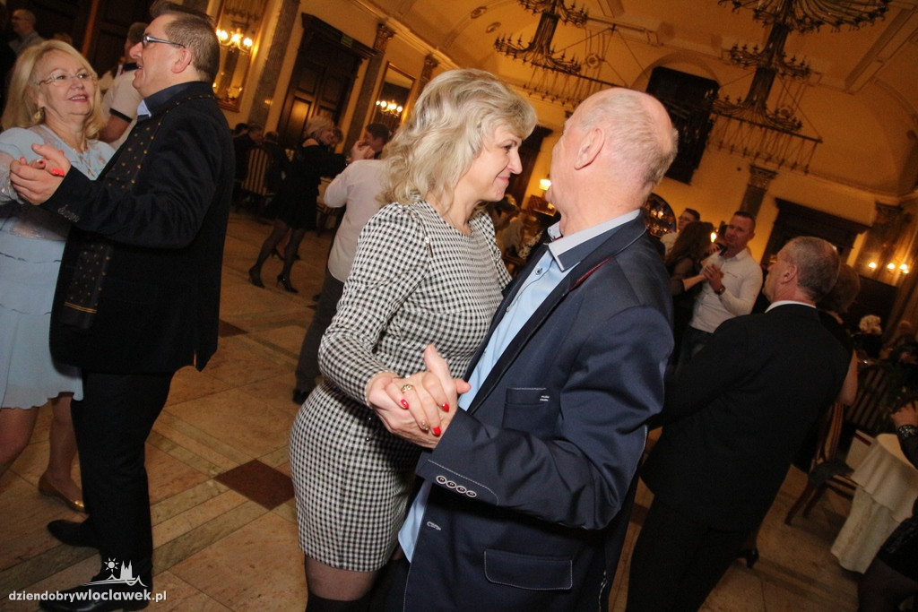 Dancing w Pałacu Bursztynowym