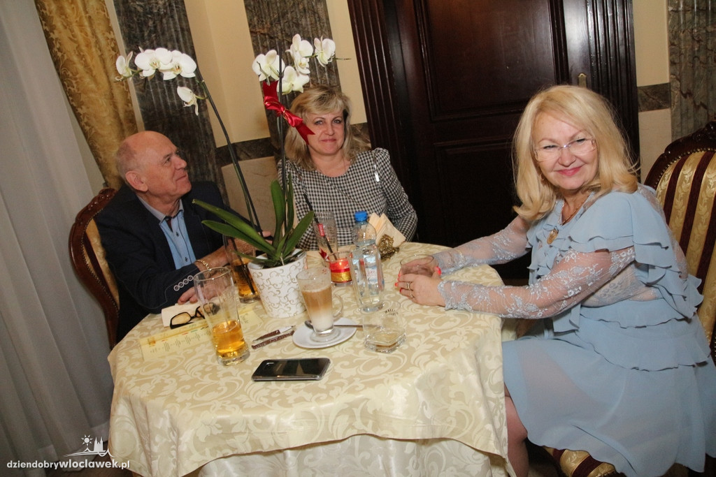 Dancing w Pałacu Bursztynowym