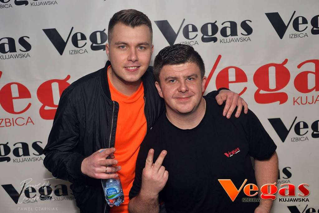 Szalona sobotnia noc w klubie Vegas