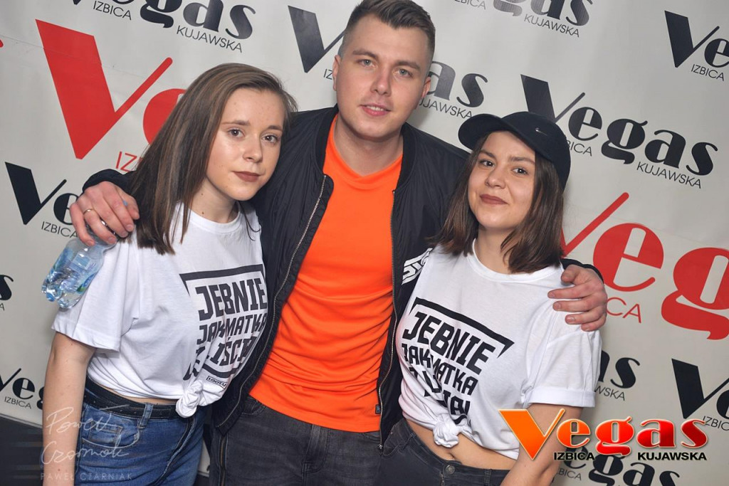 Szalona sobotnia noc w klubie Vegas
