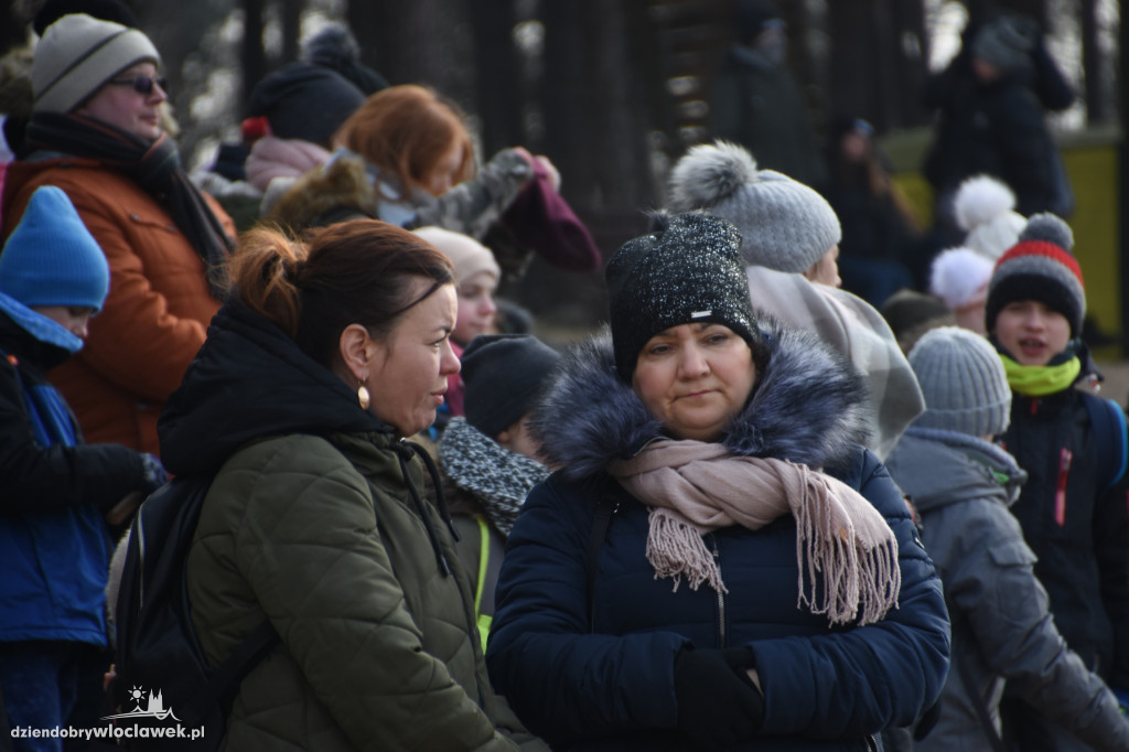 Pokazy ratownictwa na jeziorze Czarne