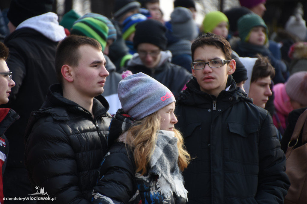 Pokazy ratownictwa na jeziorze Czarne