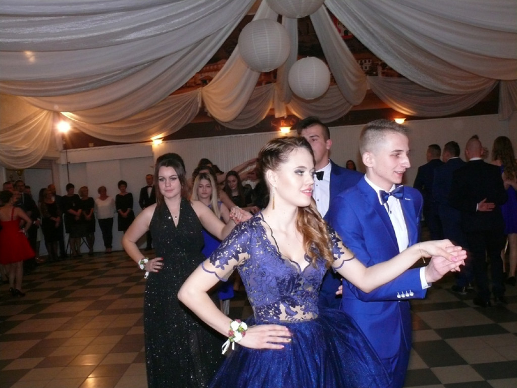Studniówka 2018 w ZS CKR w Kowalu