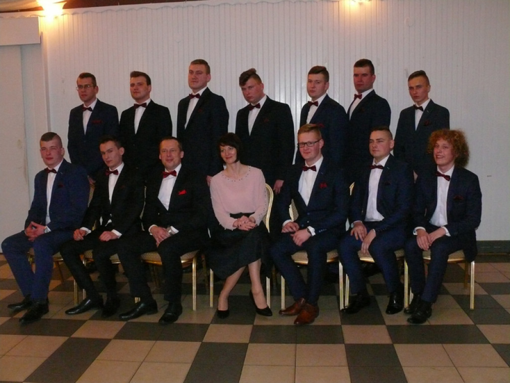 Studniówka 2018 w ZS CKR w Kowalu