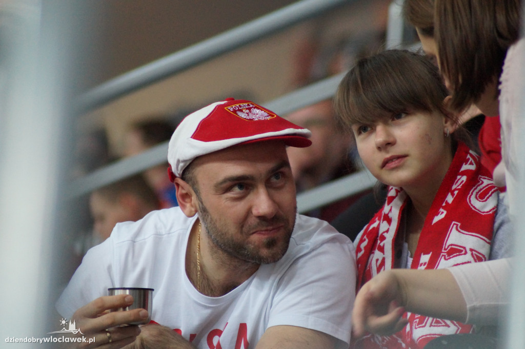 Kibice na meczu Polska-Kosowo w Hali Mistrzów