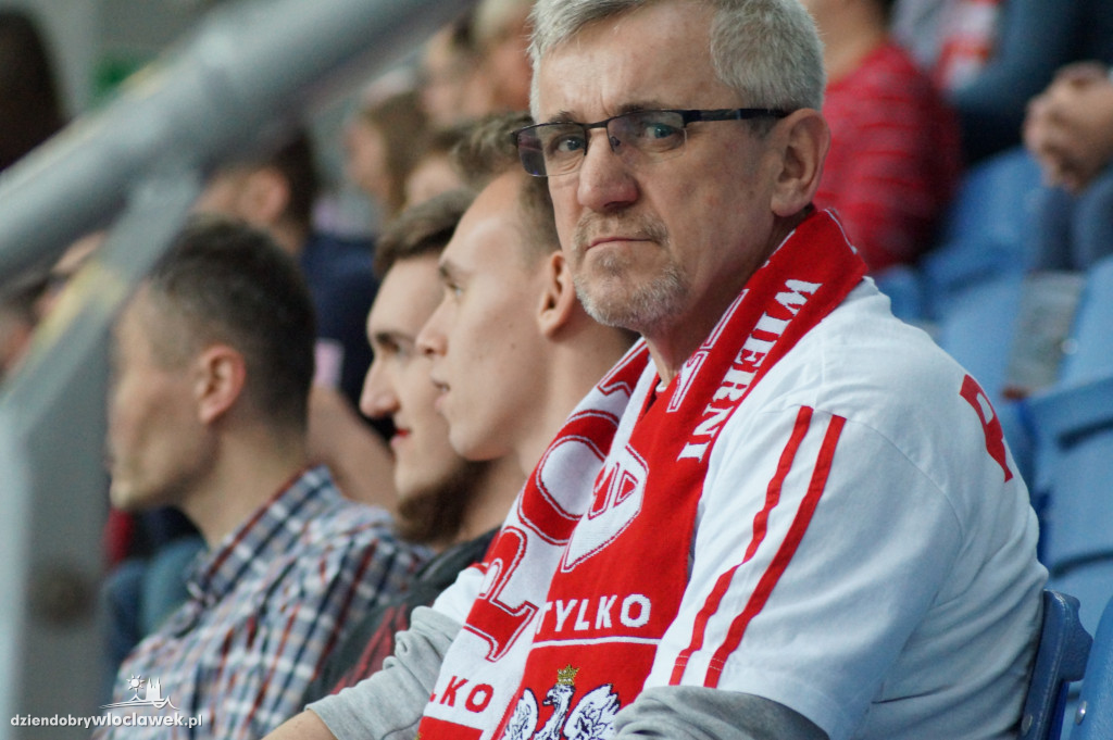 Kibice na meczu Polska-Kosowo w Hali Mistrzów