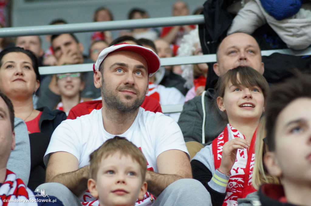 Kibice na meczu Polska-Kosowo w Hali Mistrzów