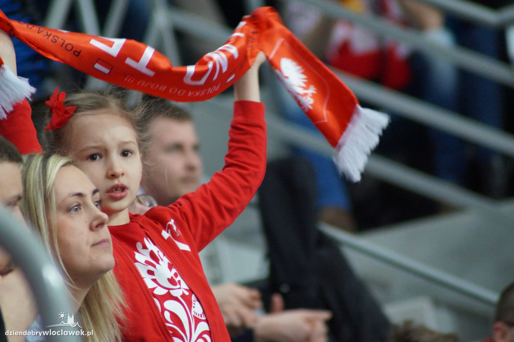 Kibice na meczu Polska-Kosowo w Hali Mistrzów