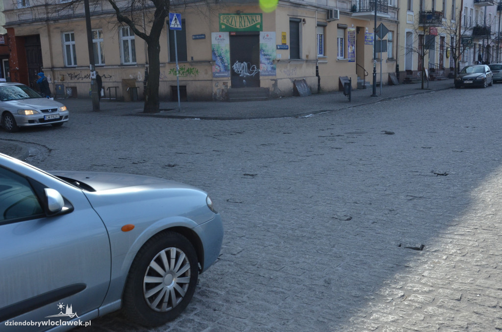 Na Zielonym Rynku sypie się kostka