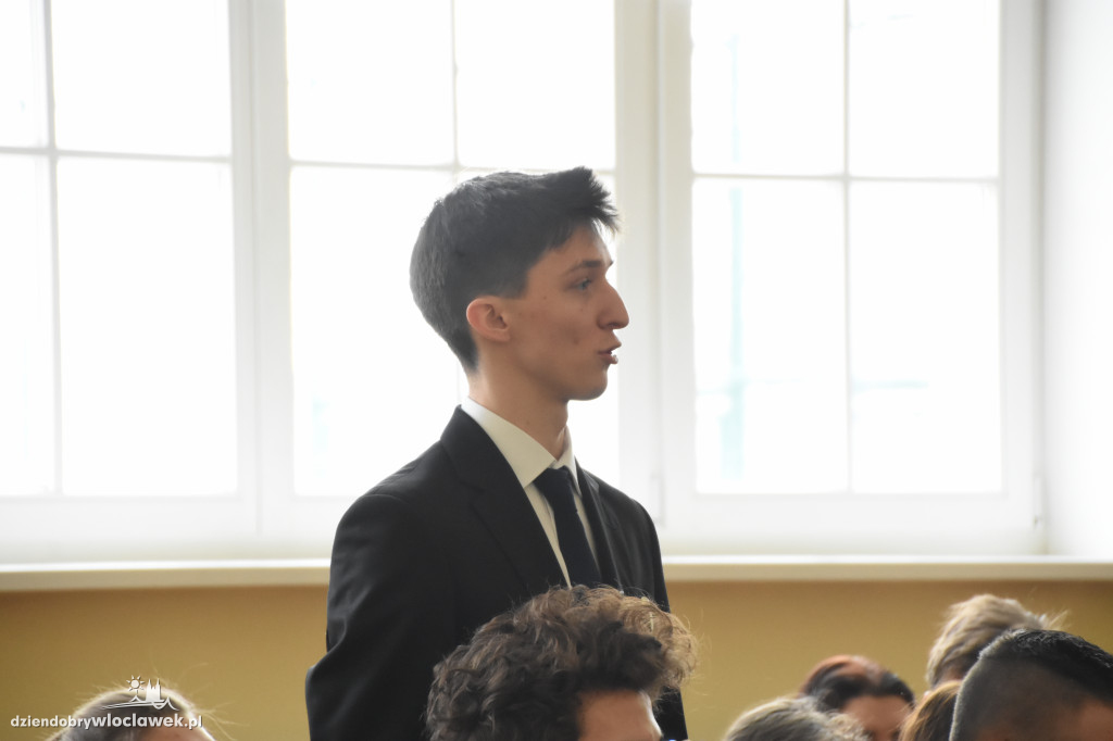 Debata o stosunkach z USA w LMK