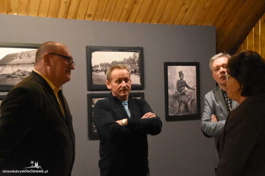Wystawa `Fotografie od szewca`