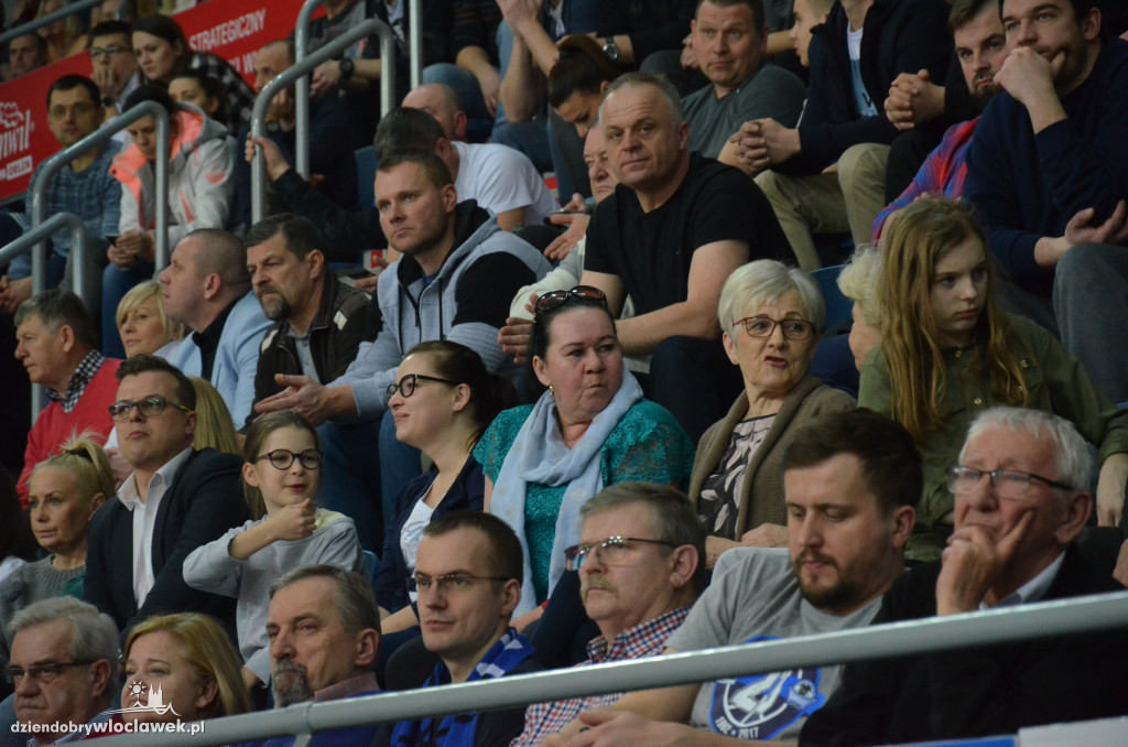 Kibice na meczu EBL: Anwil vs MKS