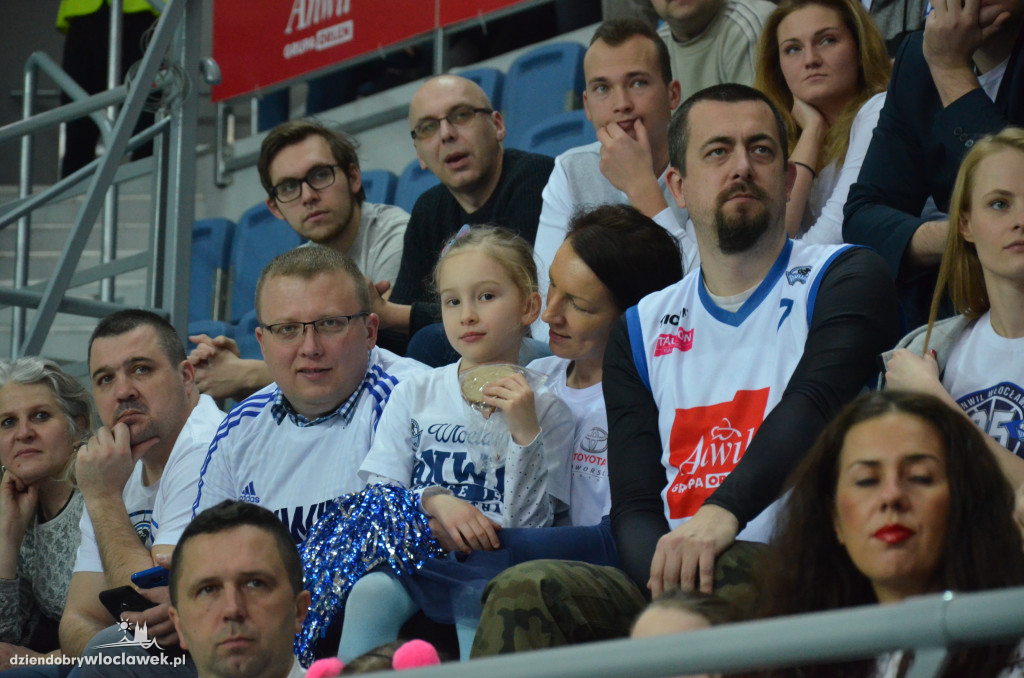 Kibice na meczu EBL: Anwil vs MKS