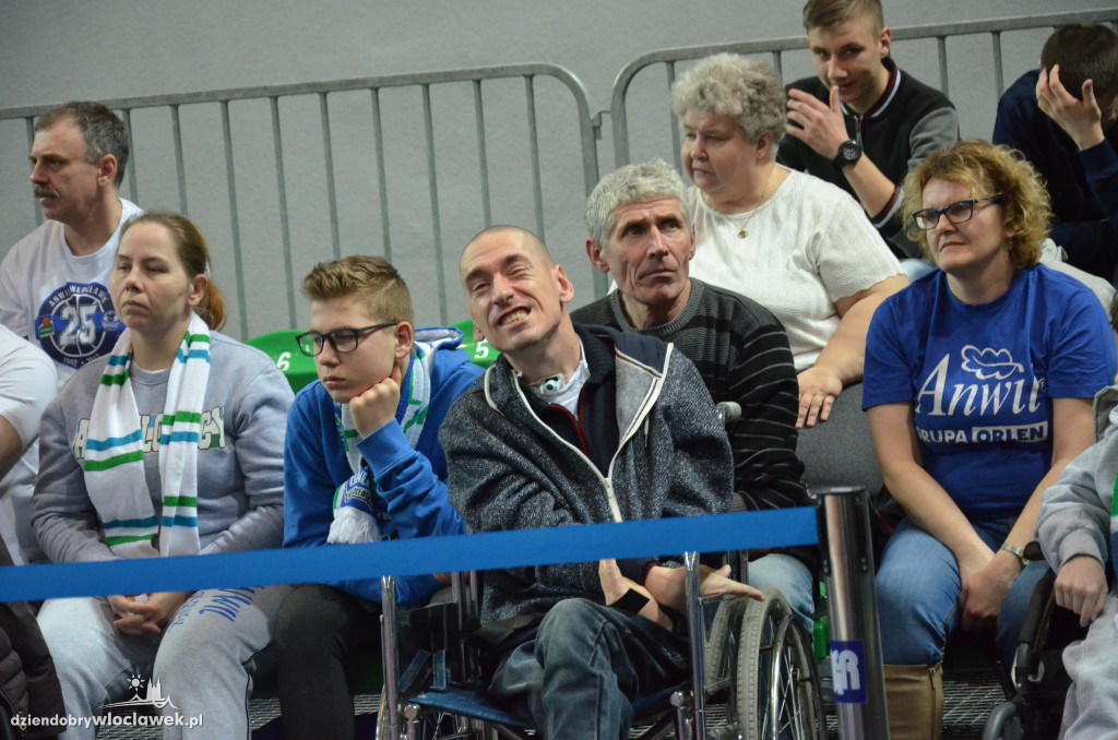 Kibice na meczu EBL: Anwil vs MKS