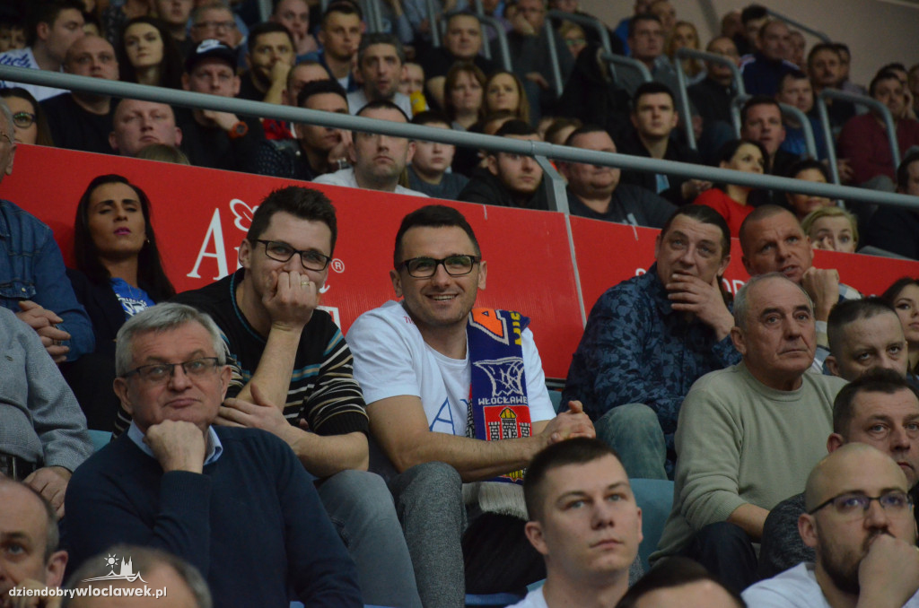 Kibice na meczu EBL: Anwil vs MKS
