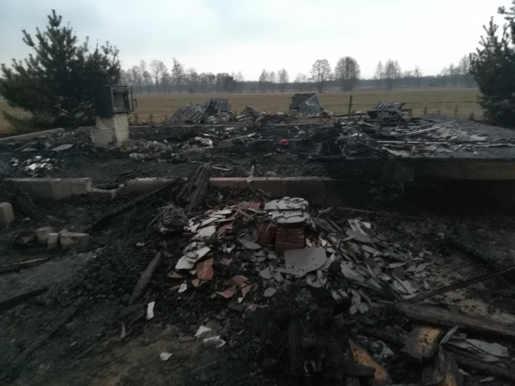 Małżeństwo prosi o pomoc po pożarze