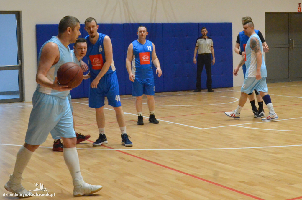 Turniej 'Anwil pod koszem'