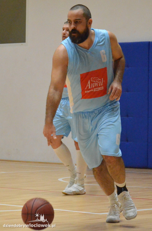 Turniej 'Anwil pod koszem'