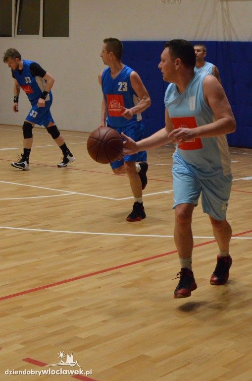 Turniej 'Anwil pod koszem'