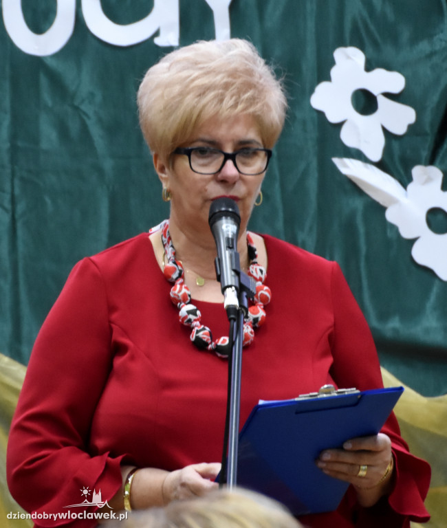 Śródmiejskie obchody święta kobiet w SP3
