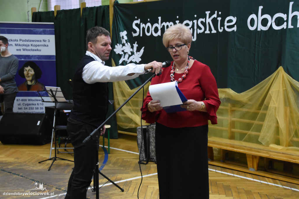 Śródmiejskie obchody święta kobiet w SP3