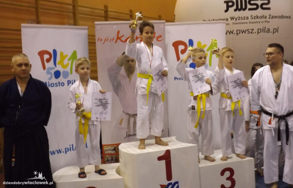 26 medali na VII Turnieju Karate w Pile