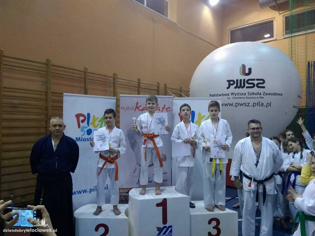 26 medali na VII Turnieju Karate w Pile