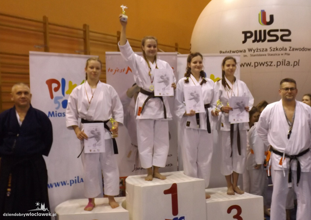26 medali na VII Turnieju Karate w Pile