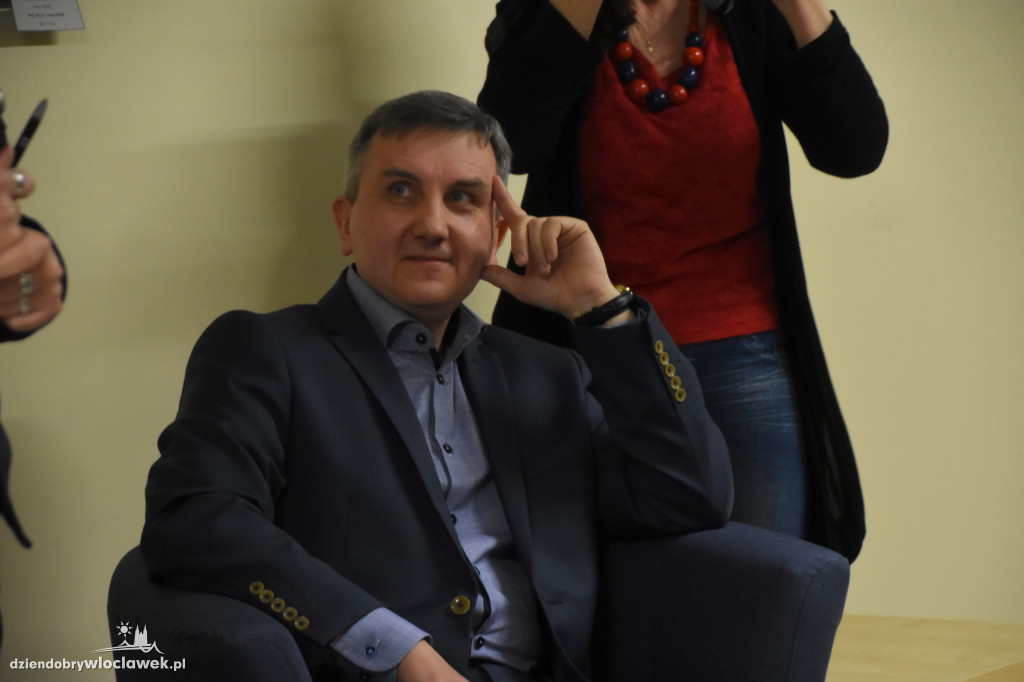 Promocja tomiku `Na osi czasu i życia`