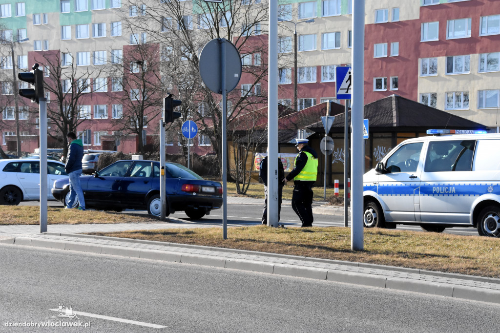 Pieszy potrącony na Zazamczu