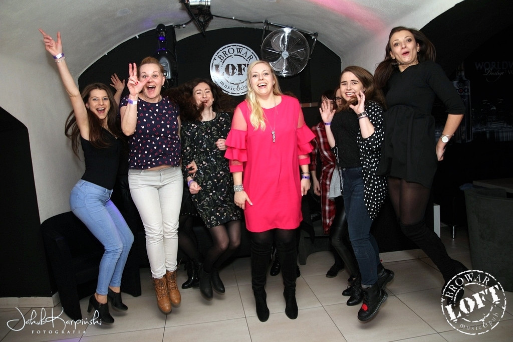 Sobotnia noc w Browar Loft Music & Pub