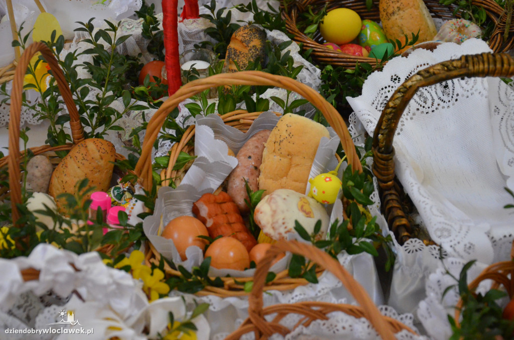Święcenie pokarmów w parafiach