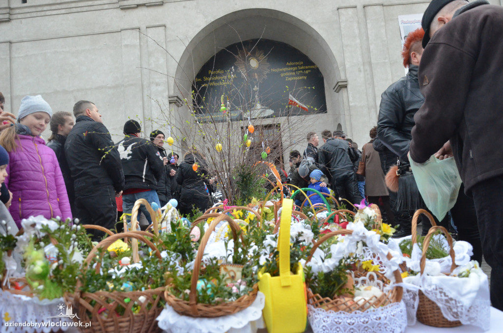 Moto Święconka w parafii św. Stanisława