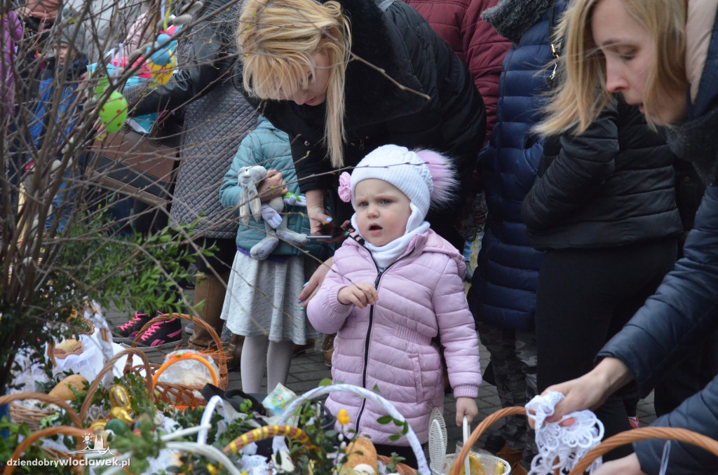 Moto Święconka w parafii św. Stanisława