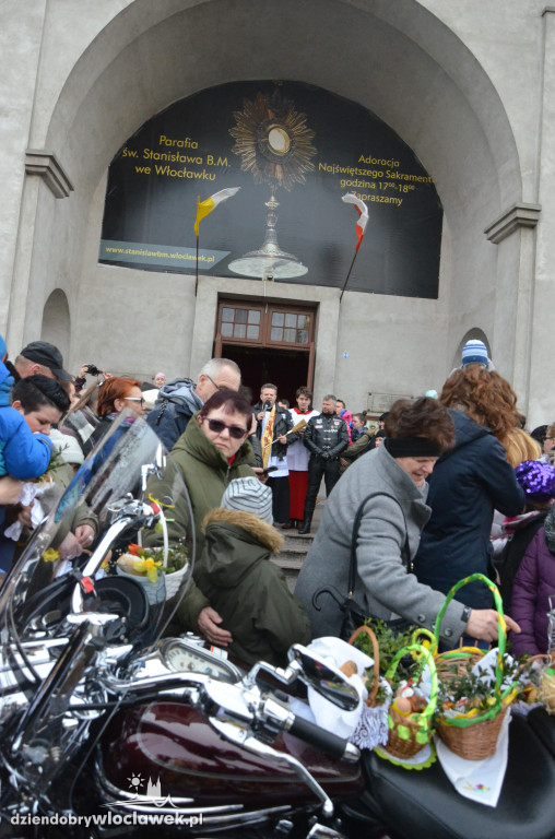Moto Święconka w parafii św. Stanisława