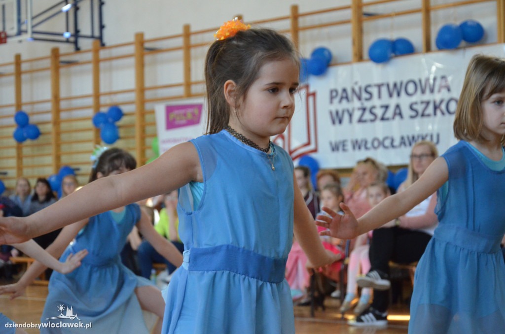 Wielopokoleniowy maraton tańca w PWSZ
