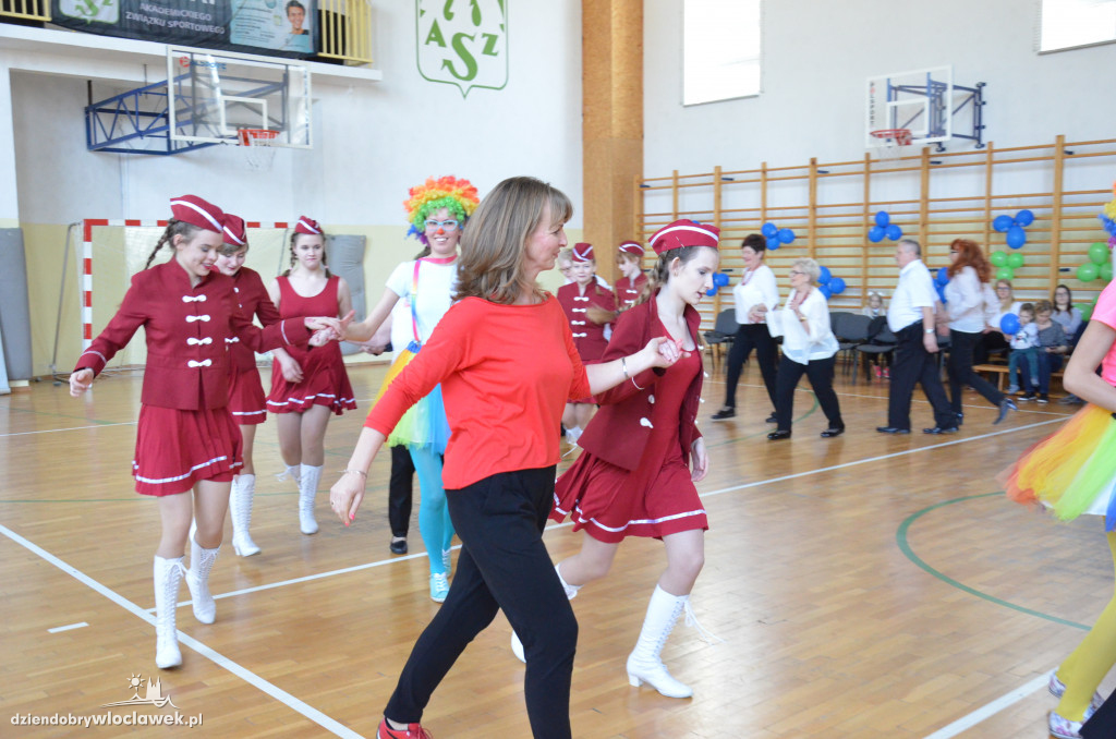 Wielopokoleniowy maraton tańca w PWSZ
