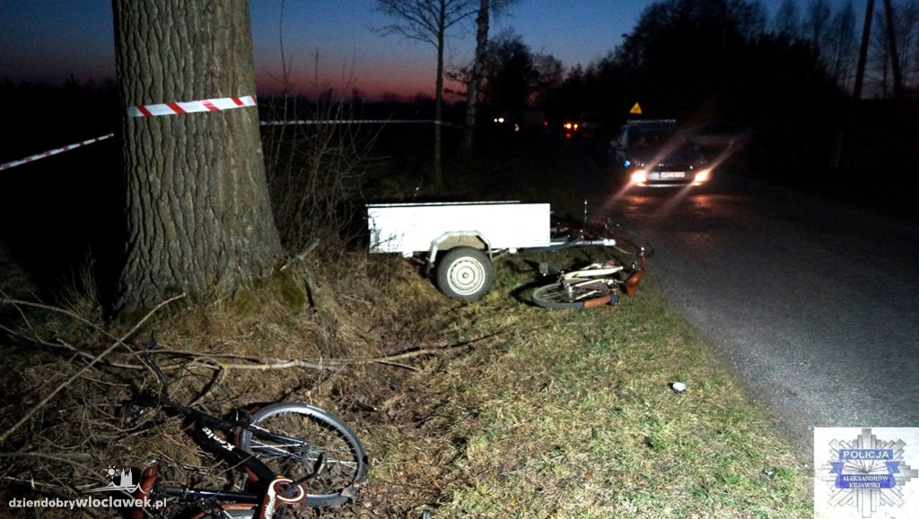 Przyczepka uderzyła w 3 rowerzystki