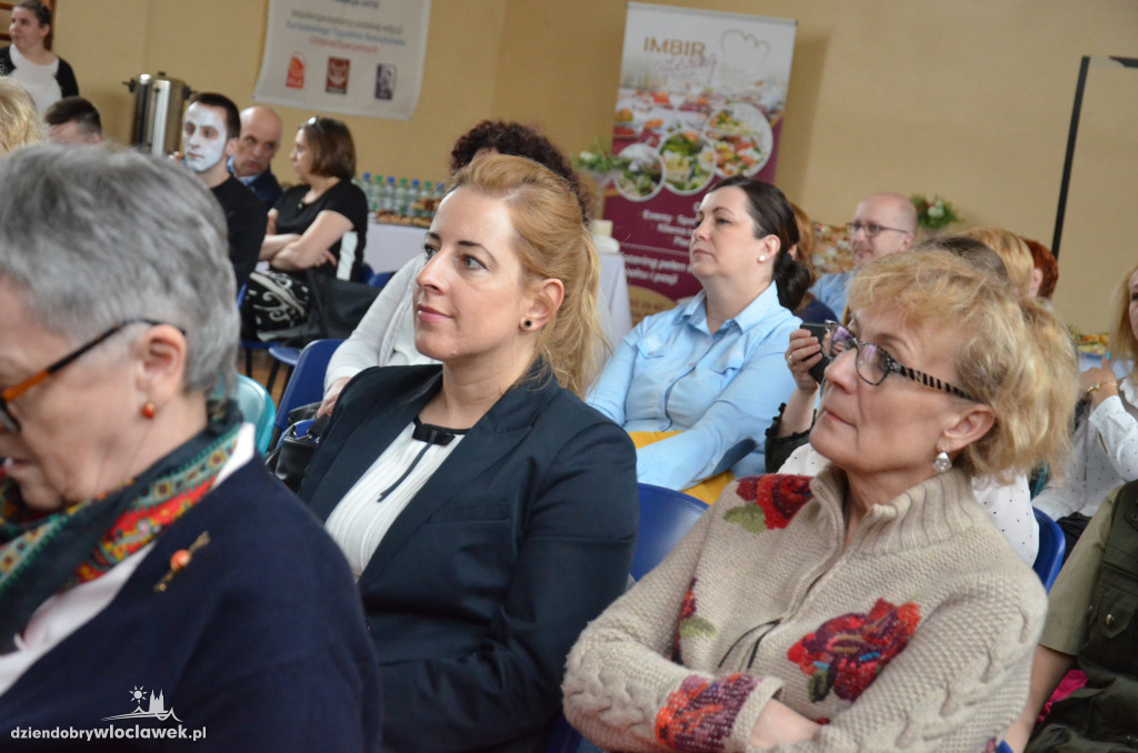 Konferencja w ZS 3 i sala hirtiterapii