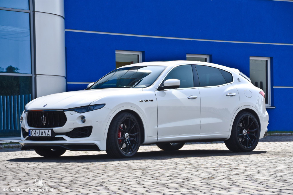 Maserati Levante w Java Car Design