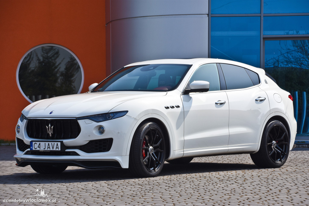 Maserati Levante w Java Car Design