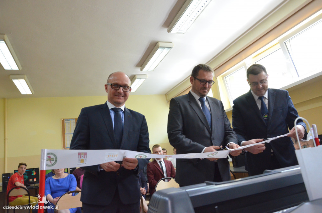 ZSEl: Otwarcie pracowni grafiki komputerowej