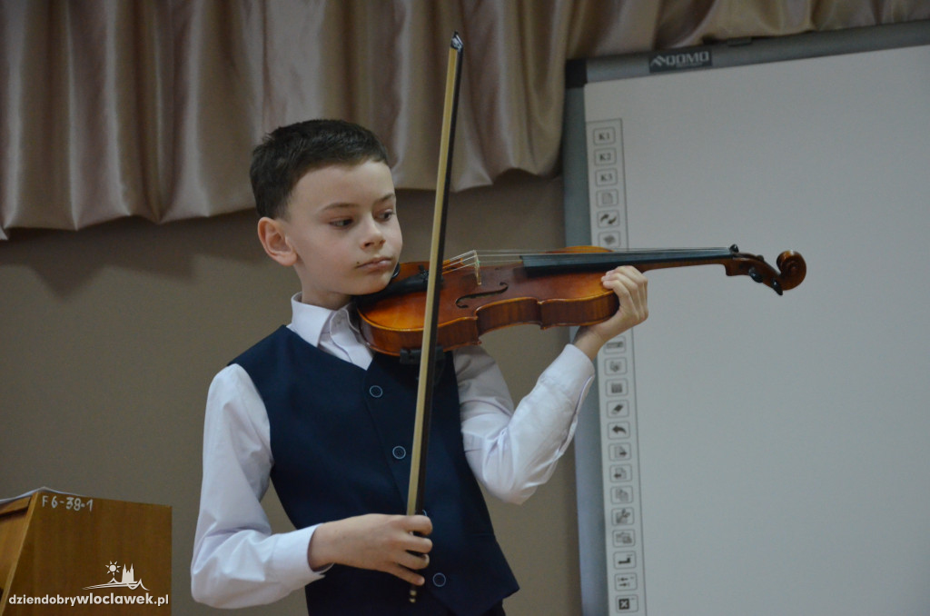 Koncert `Muzyka wokół nas`