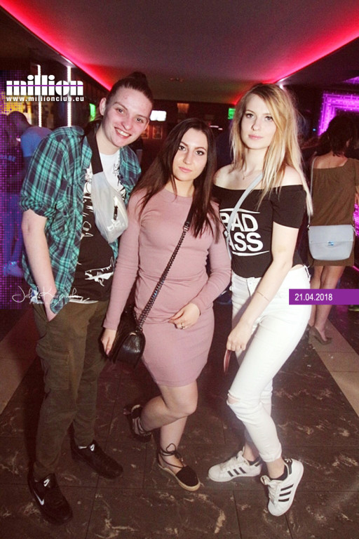 Sobotnia impreza w klubie Million