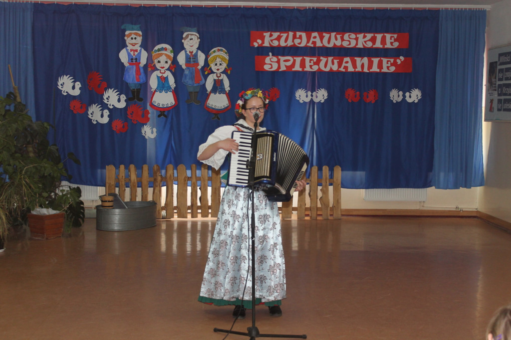 IV Festiwal Piosenki Ludowej
