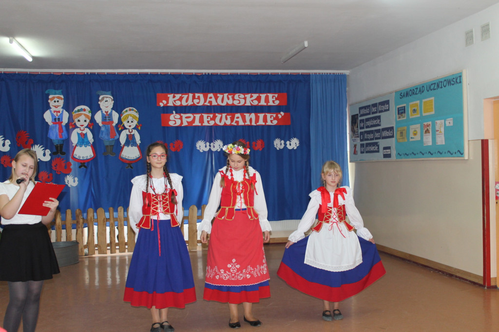 IV Festiwal Piosenki Ludowej