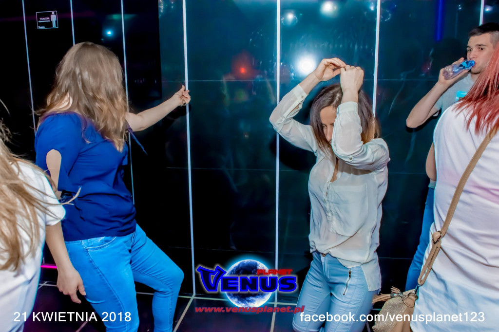 Szalona impreza w klubie Venus